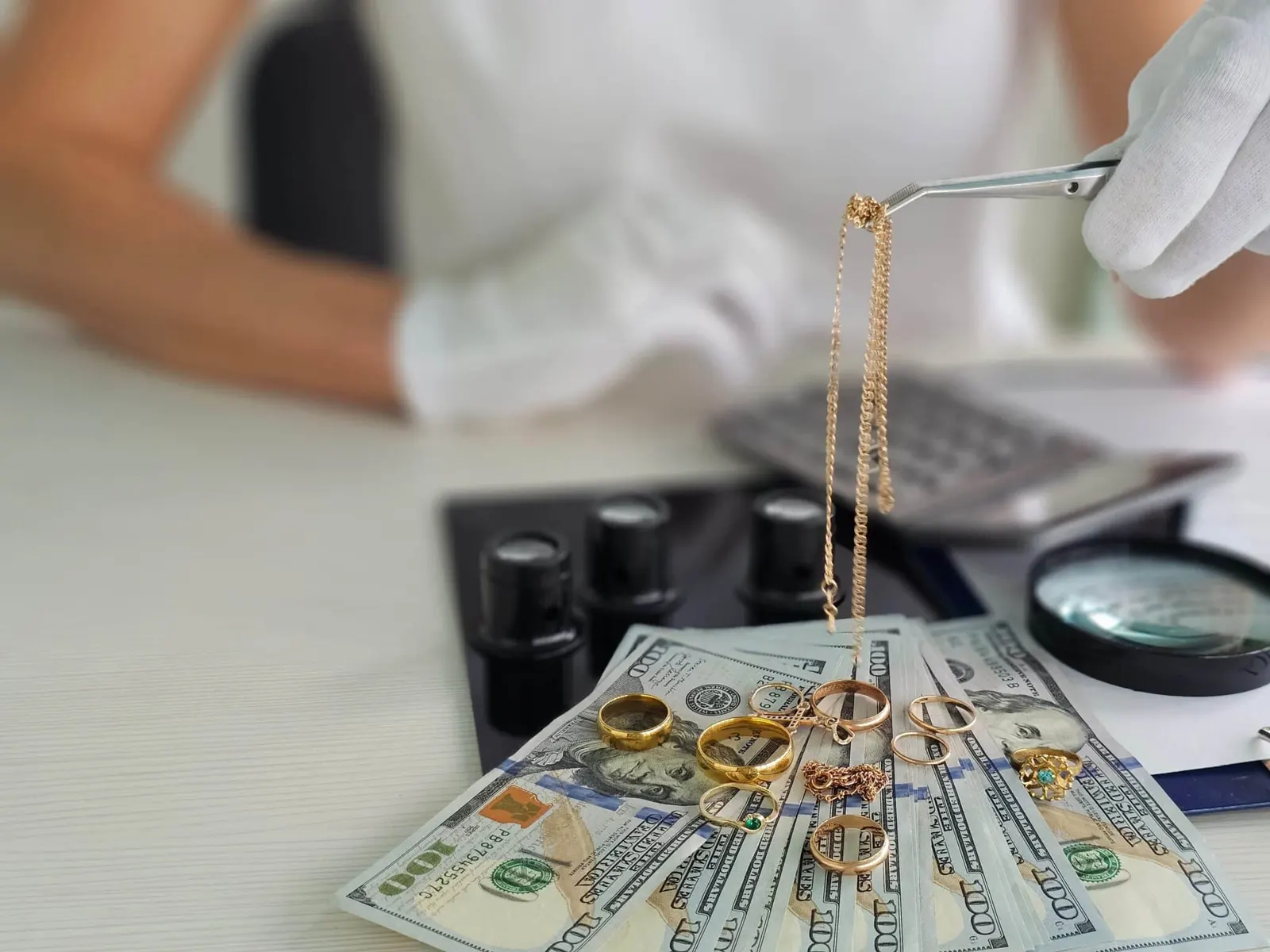 How Buyers Assess the Transferability of Vendor and Refinery Relationships During a Pawn Shop Sale